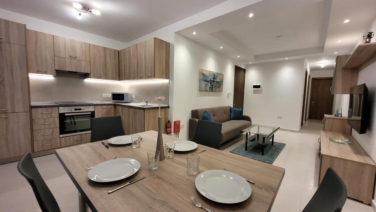 Lovely Apartment With Side Sea View St. Paul's Bay Exterior foto