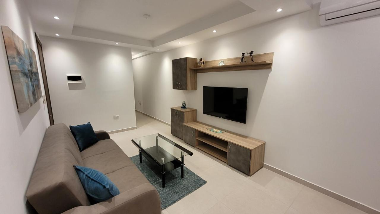Lovely Apartment With Side Sea View St. Paul's Bay Exterior foto