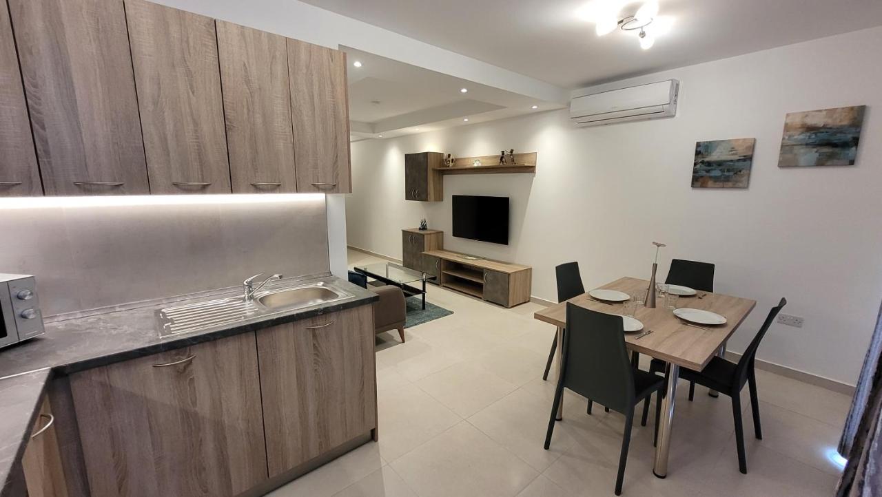 Lovely Apartment With Side Sea View St. Paul's Bay Exterior foto