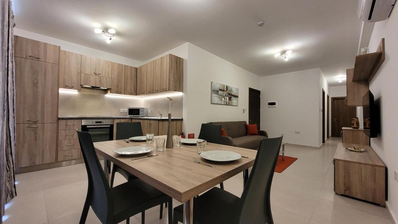Lovely Apartment With Side Sea View St. Paul's Bay Exterior foto